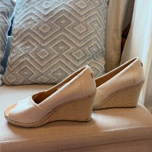 Toms Cream Wedge Shoes